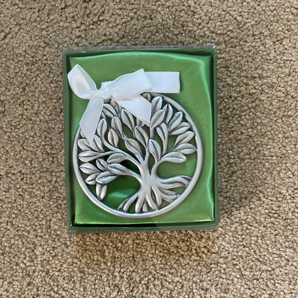 NWT Tree of Life Pewter Finish Hanging Ornament - Picture 3 of 3